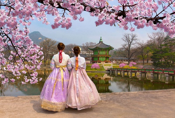 Mặc Hanbok - Một trong những trải nghiệm thu hút khi đến Hàn Quốc