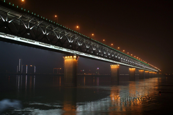 Cầu Vũ Hán Trung Quốc