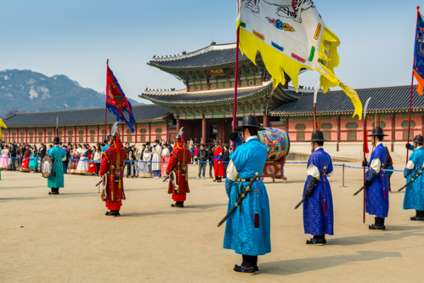 Cung điện Hoàng Gia Lớn Nhất Hàn Quốc