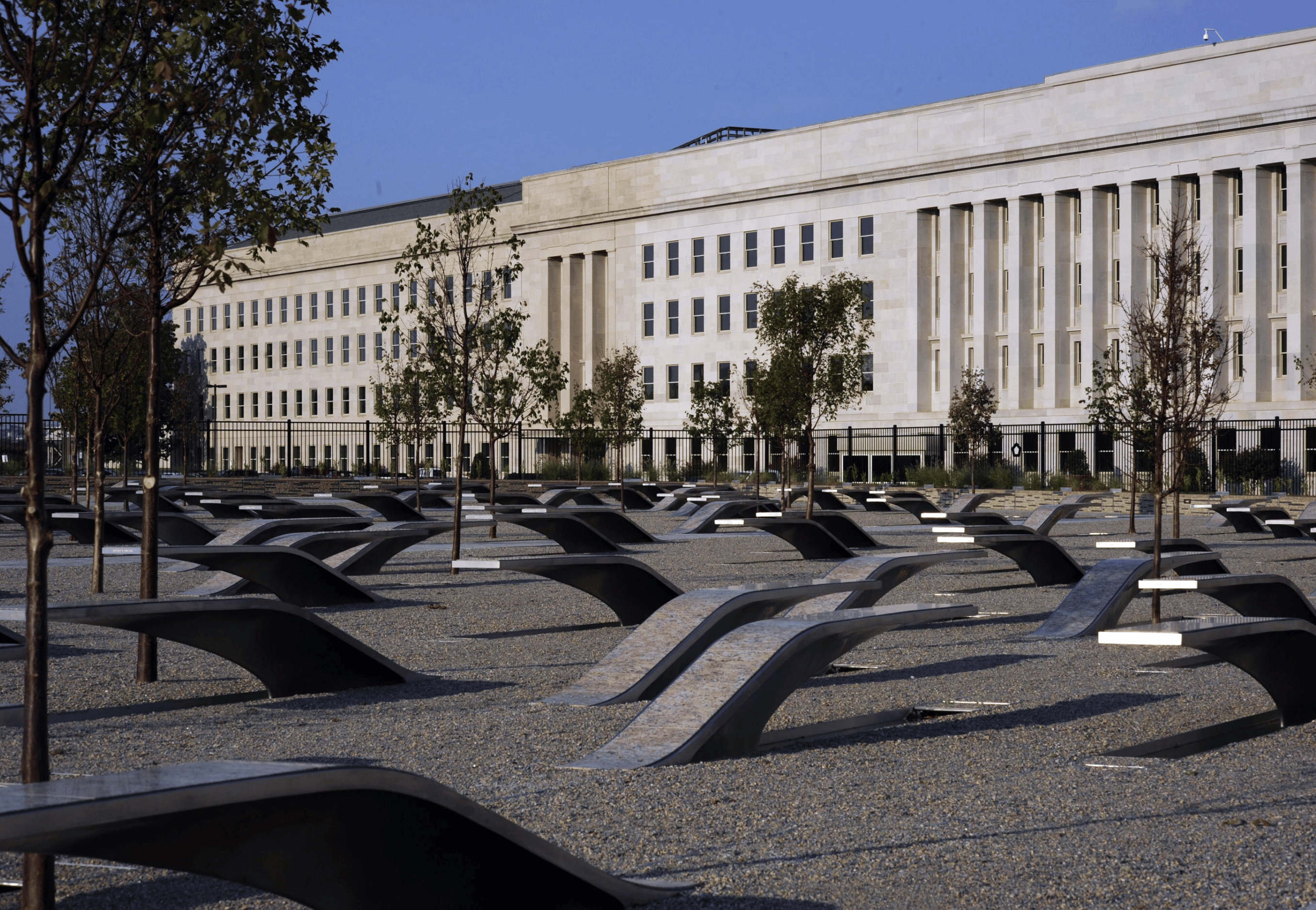 Ghé Thăm Pentagon Memorial Du Khách Có Thể Tới đây để Tưởng Niệm Và Học Hỏi Về Sự Kiện Lịch Sử Quan Trọng Này