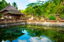 Đền Tirta Empul Không Chỉ Là Một điểm Tham Quan Du Lịch Bali Phổ Biến Mà Còn Là Biểu Tượng Của Sự Kết Nối Giữa Lịch Sử, Truyền Thống Và Tâm Linh Của Người Dân địa Phương