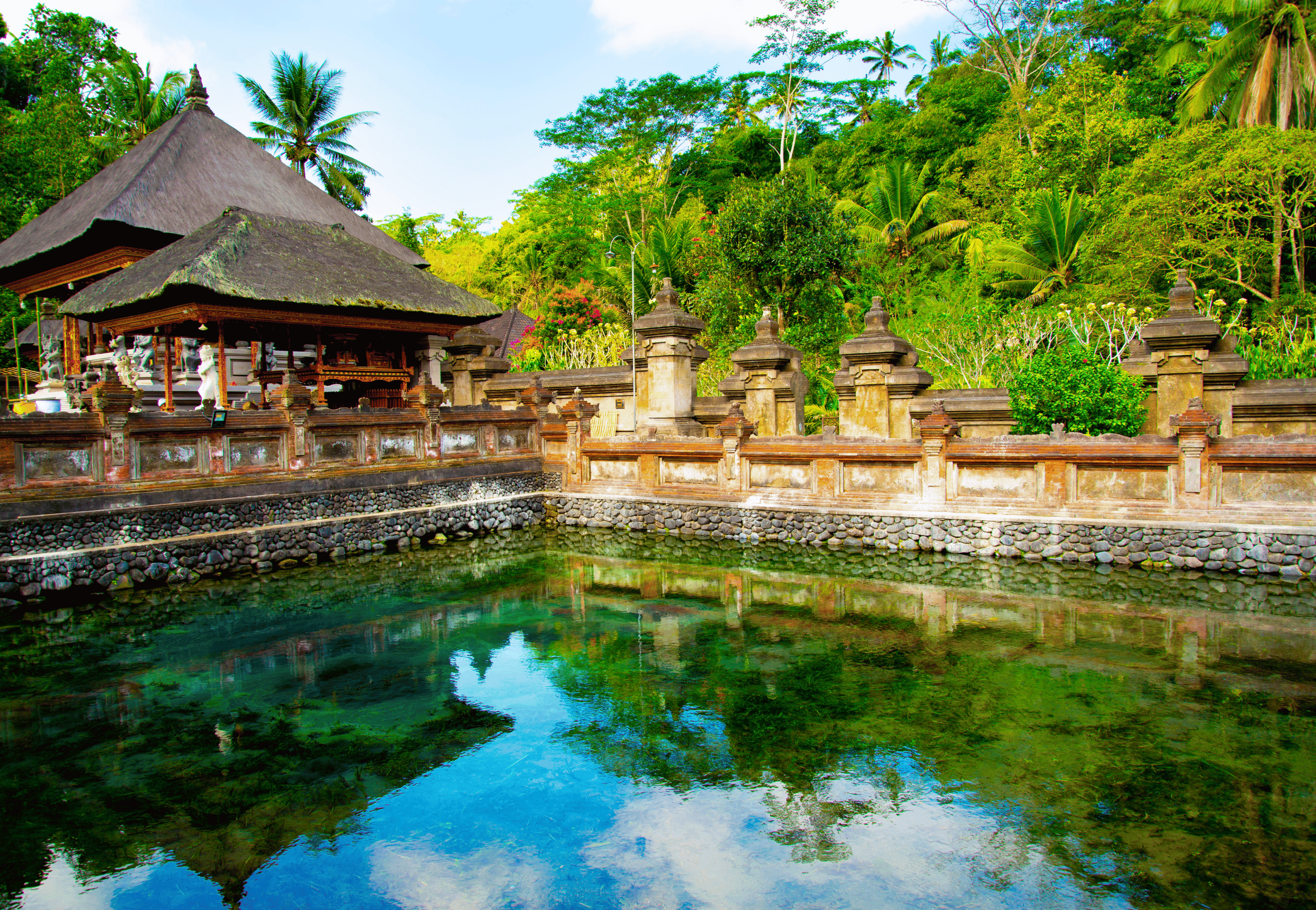 Không Chỉ Là Một điểm Tham Quan Du Lịch Bali Phổ Biến Mà Còn Là Biểu Tượng Của Sự Kết Nối Giữa Lịch Sử, Truyền Thống Và Tâm Linh Của Người Dân địa Phương