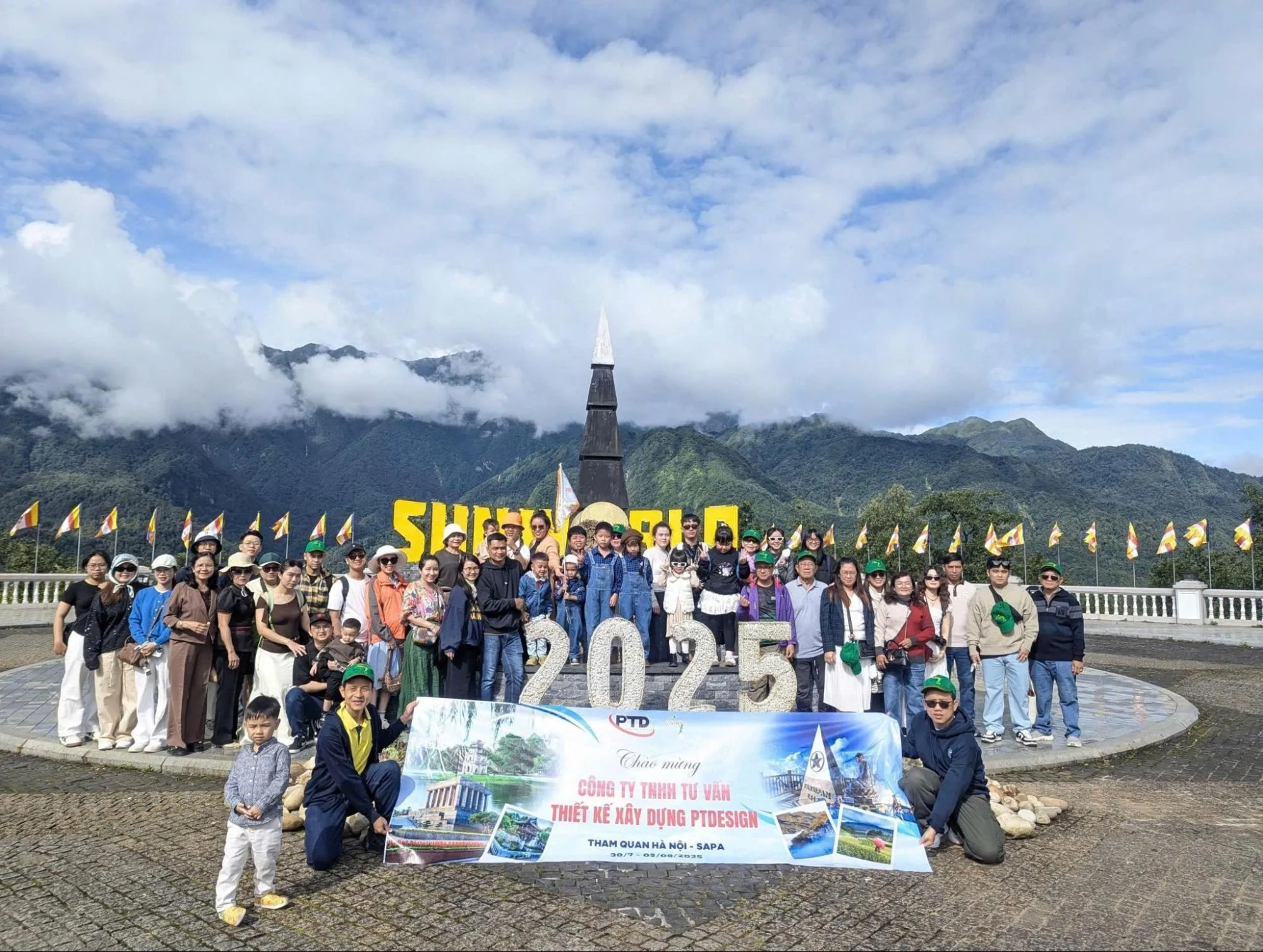 Vietkite hân hạnh đồng hành cùng công ty TNHH PT DESIGN trong chuyến tham quan Hà Nội - SaPa
