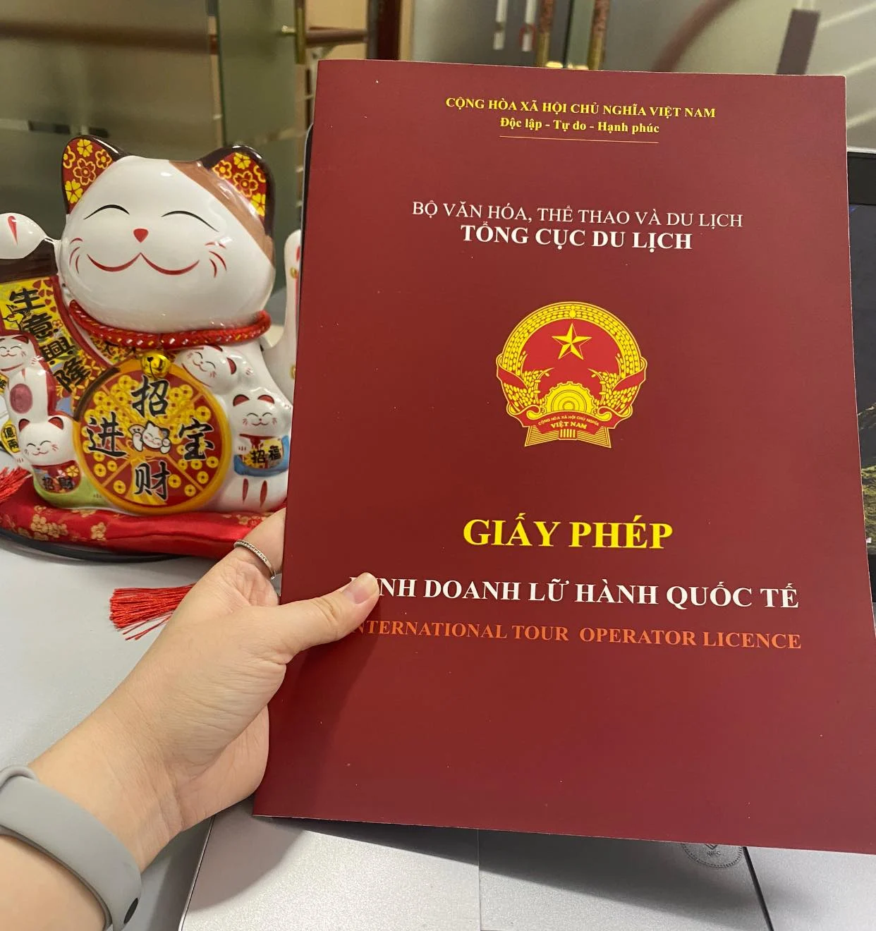 Nên lựa chọn các công ty du lịch uy tín có giấy phép lữ hành và có kinh nghiệm trong tổ chức tour đoàn